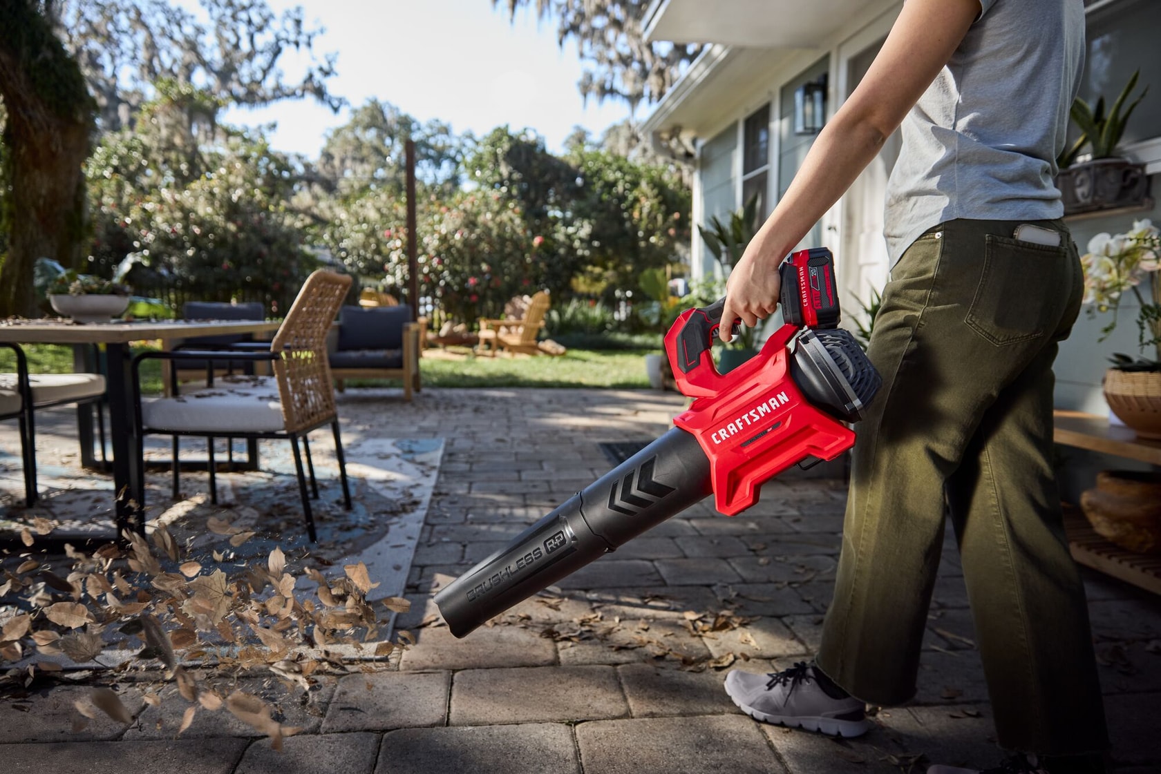 CRAFTSMAN V20* BRUSHLESS RP™ Blower in use