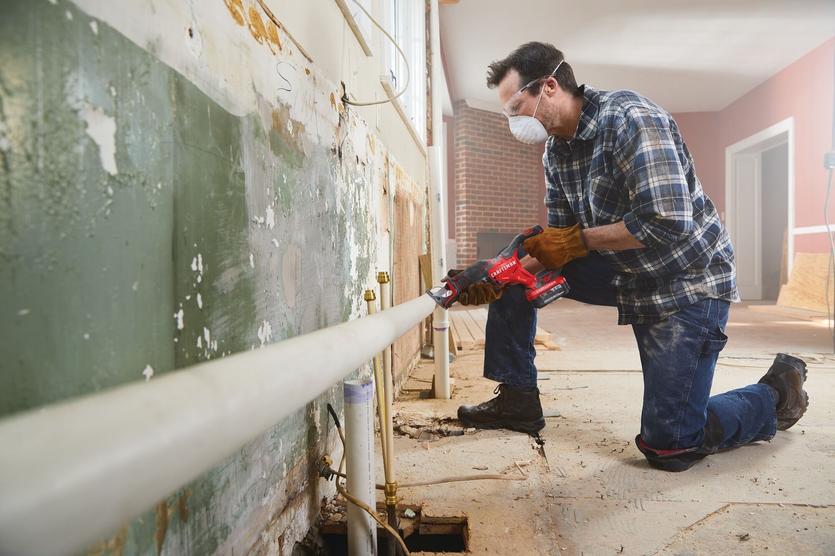 View of CRAFTSMAN Reciprocating Saw  being used by consumer