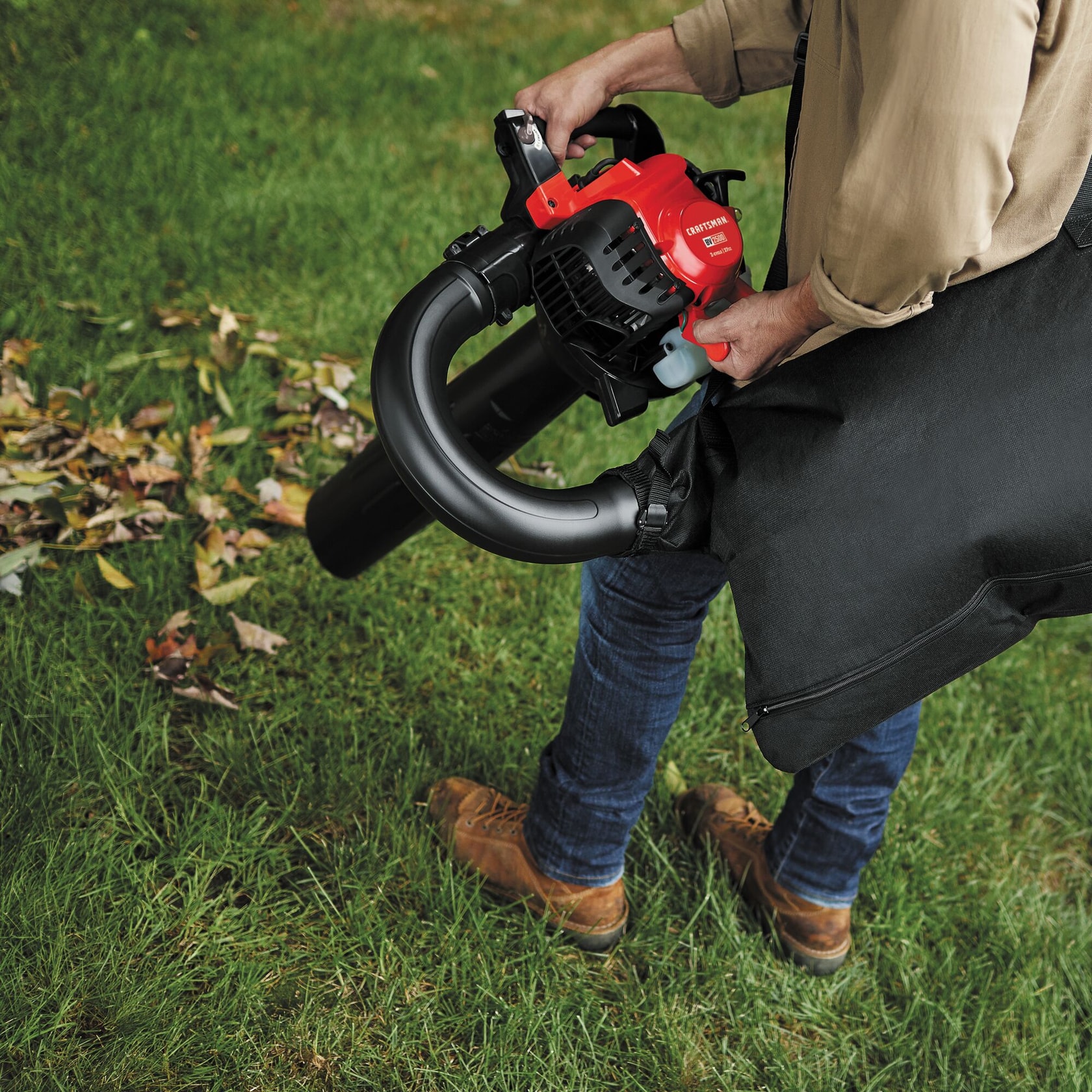 BV2500 27 CC 2 cycle gas leaf blower cum vacuum cum mulcher being used.